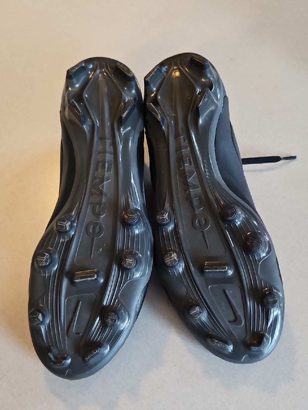 Nike Tempo Soccer Cleats - Picture 9 of 11